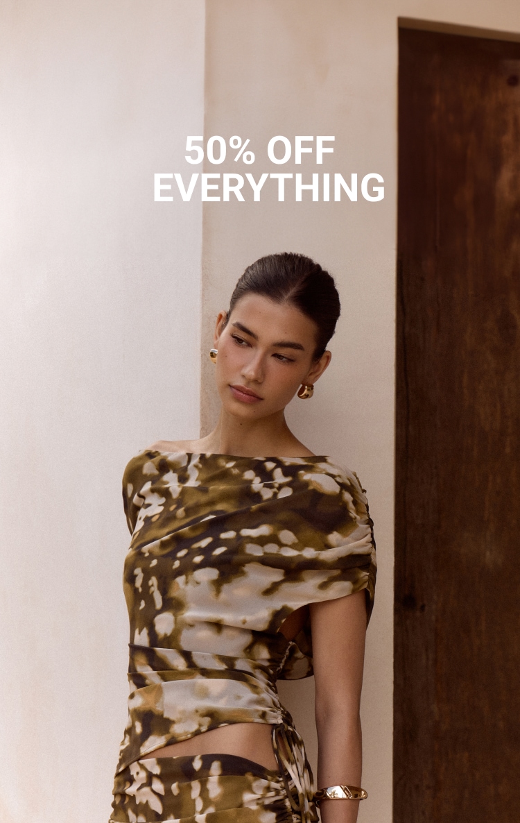 girl in patterened co-ord