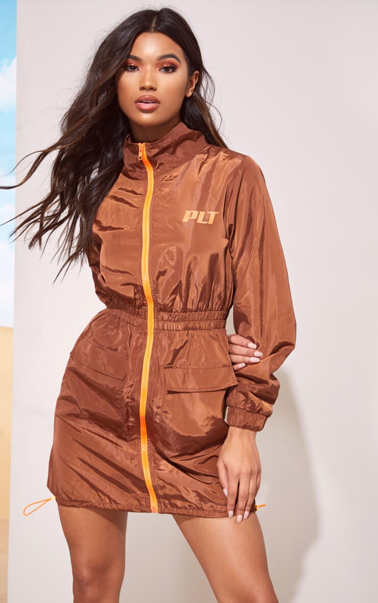 PLT TOFFEE SHELL SHIFT DRESS